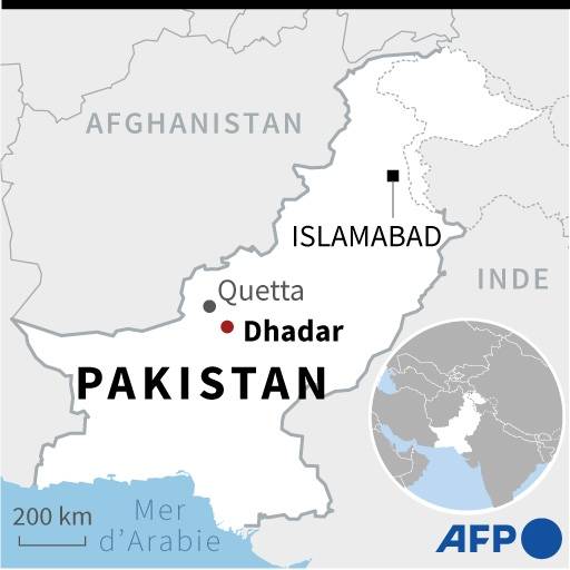 Pakistan: au moins neuf policiers tués dans un attentat suicide contre leur véhicule