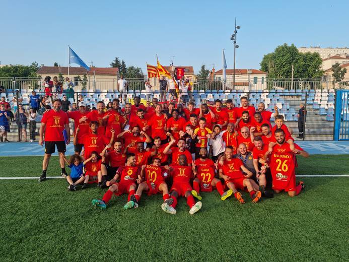 En direct | Football - N2 : Martigues monte en National ! | La Provence