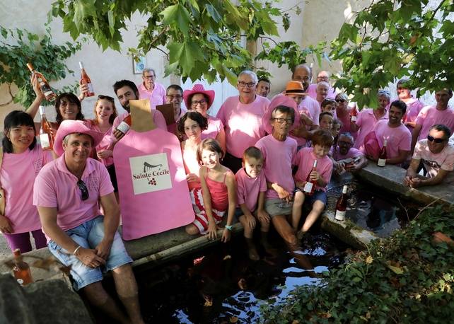 Fete Du Rose Sainte Cecile Les Vignes 2022 Sainte-Cécile-les-Vignes : La Provence