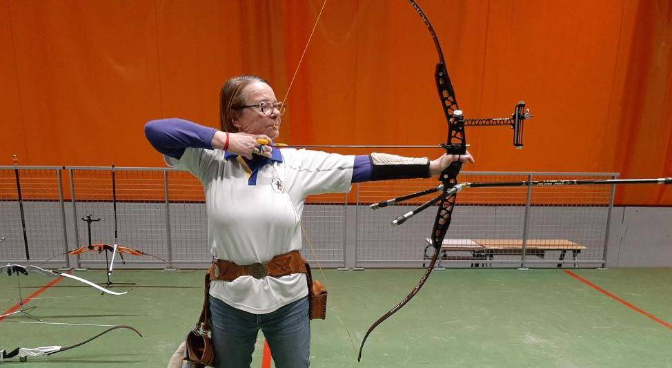 La Ciotat : Annie vise les championnats de France de tir à l'arc