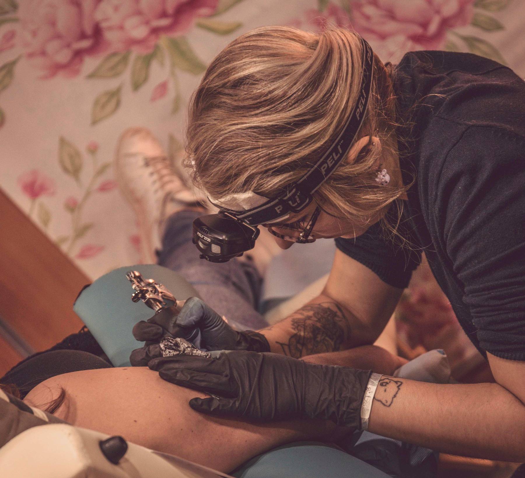 Salon Du Tatouage Marseille 2023 Région | Marseille : le salon du tatouage veut faire la peau au sexisme |  La Provence