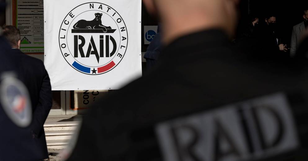 En direct Avignon le Raid en renfort chez un individu armé La
