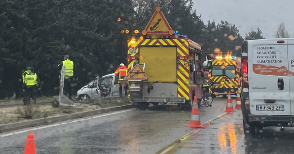 En direct Avignon un accident sur la route de Marseille provoque de